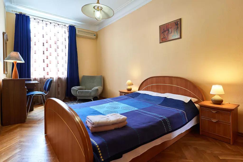 Home Hotel Apartments On Khreshchatyk Area Kiev Buitenkant foto