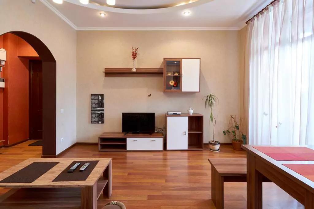 Home Hotel Apartments On Khreshchatyk Area Kiev Buitenkant foto