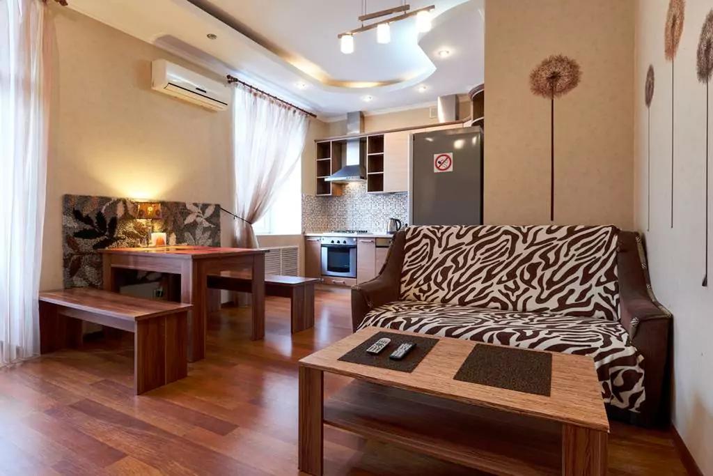 Home Hotel Apartments On Khreshchatyk Area Kiev Buitenkant foto