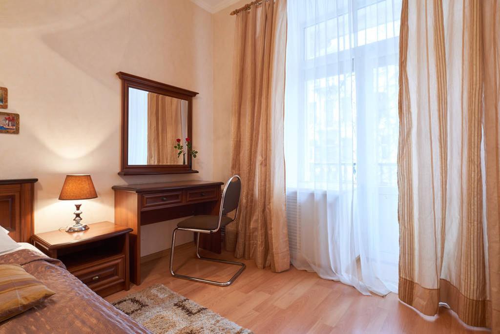 Home Hotel Apartments On Khreshchatyk Area Kiev Buitenkant foto
