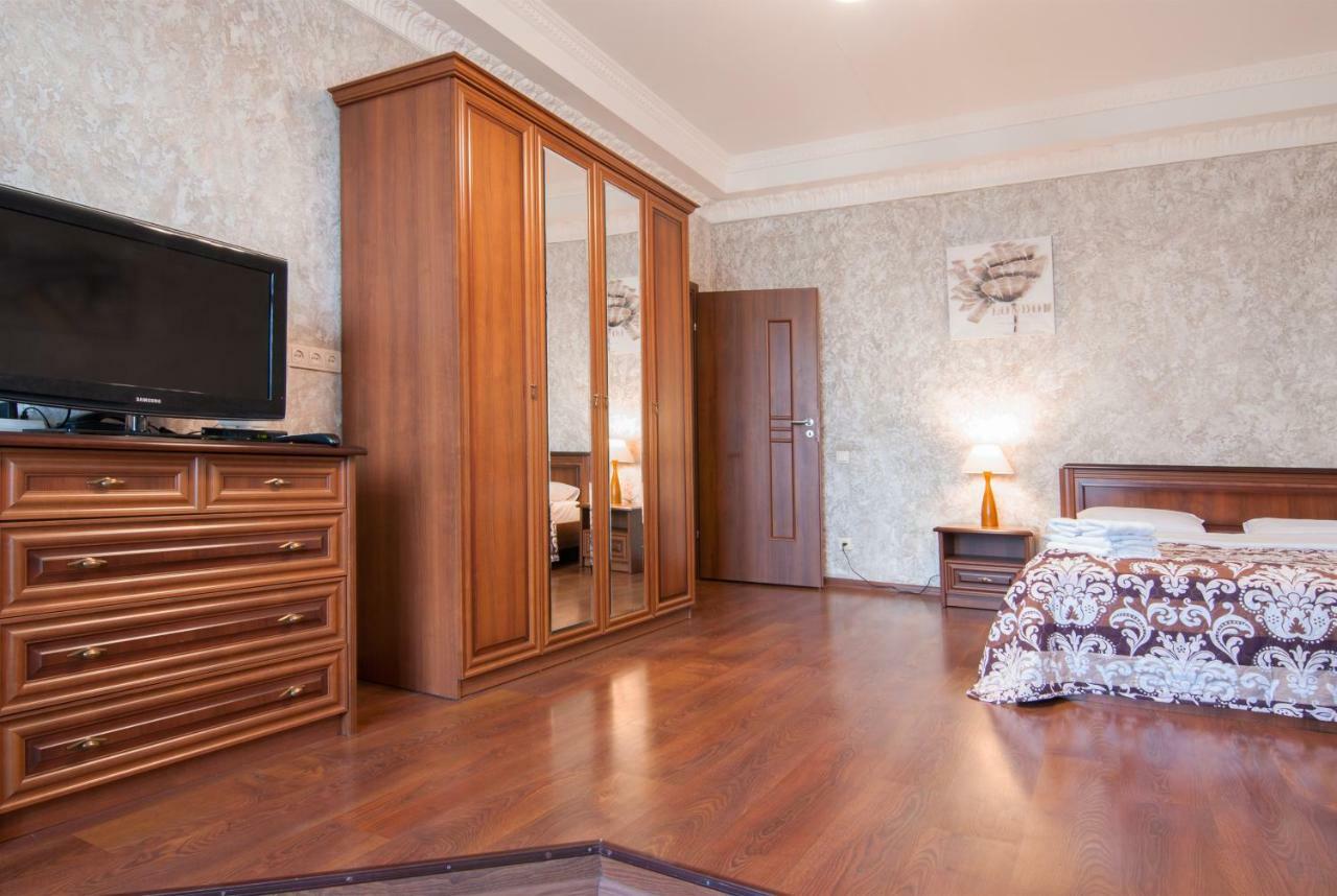 Home Hotel Apartments On Khreshchatyk Area Kiev Buitenkant foto